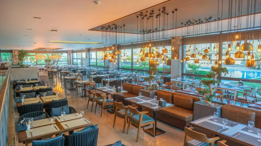 رستوران هتل جیوا بیچ فتحیه